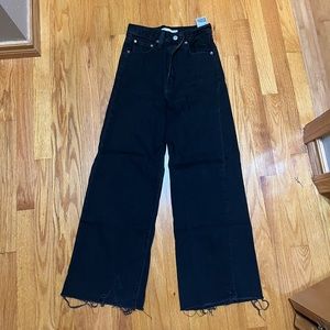 Levi black wide leg size 24 jean